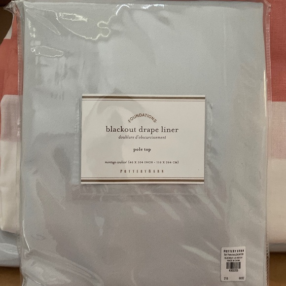 Pottery barn black out curtains in light grey - Picture 1 of 1